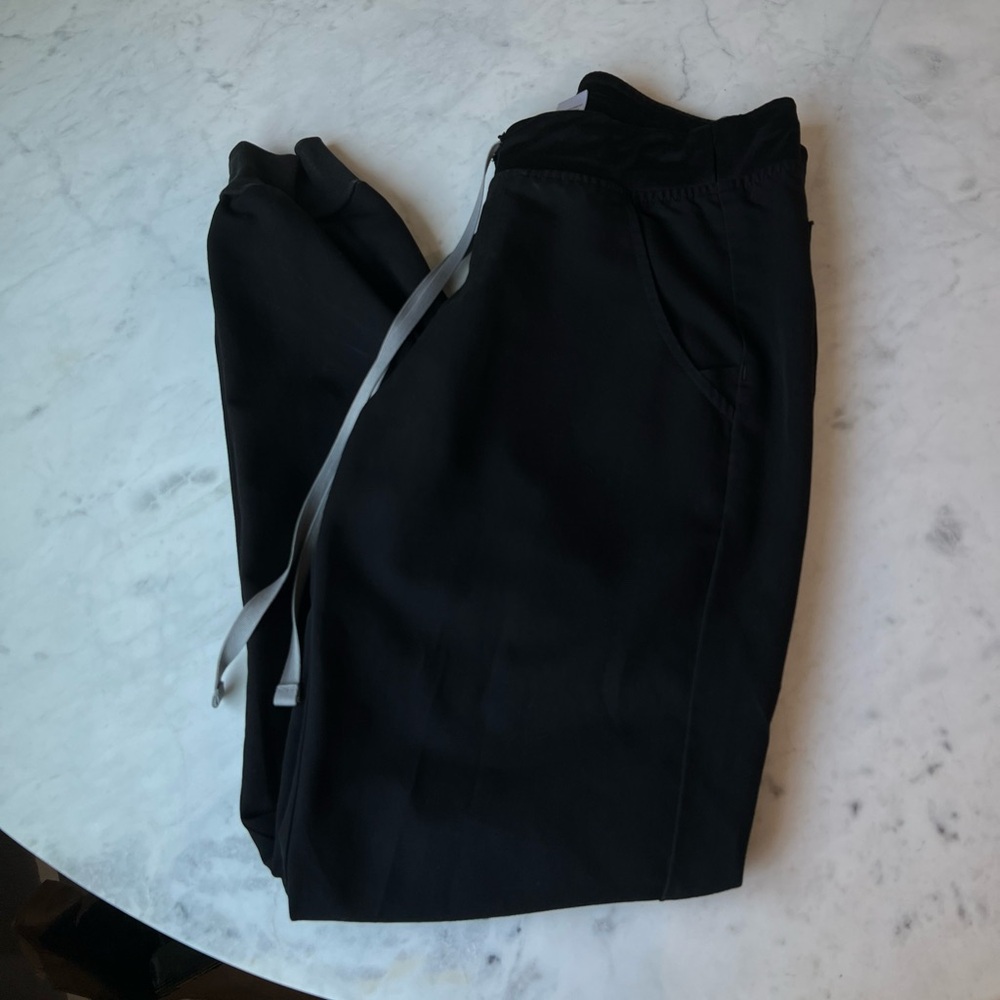 FIGS Zamora Joggers